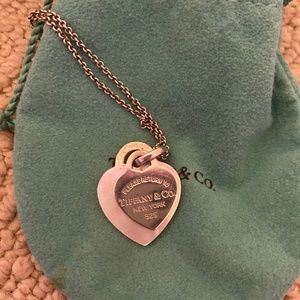 Tiffany lady of pearl necklace